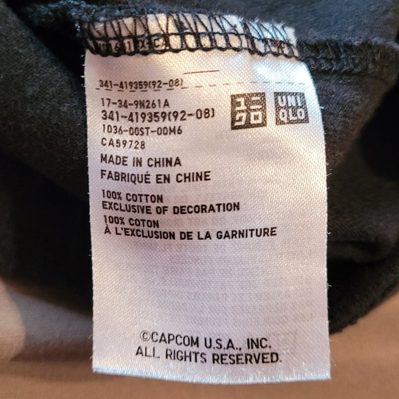 Medium Uniqlo Capcom Street Fighter II Shirt - Picture 7 of 11
